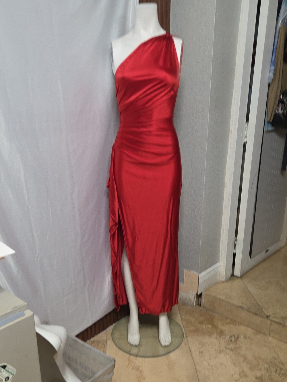 Red One-Shoulder Satin Evening Dress Small Sz
